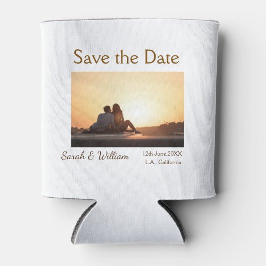 フォトクラシックエレガント白結婚タイポグラフィモダン 缶クーラー (正面)