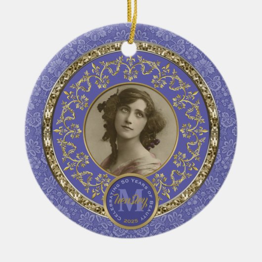 フォトクラシック金ゴールドダマスク記念ラベンダー セラミックオーナメント (正面)