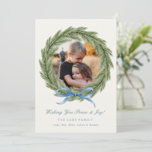フォトクリスマスカード水彩リースブルーボウ シーズンカード (スタンド正面)