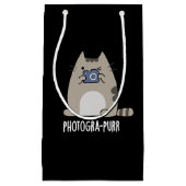 フォトグラファーおもしろいキャットフォトグラファーPun Dark BG スモールペーパーバッグ (正面)