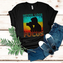 フォトグラファーやる気を起こさせる引用文が常に焦点を失う Tシャツ