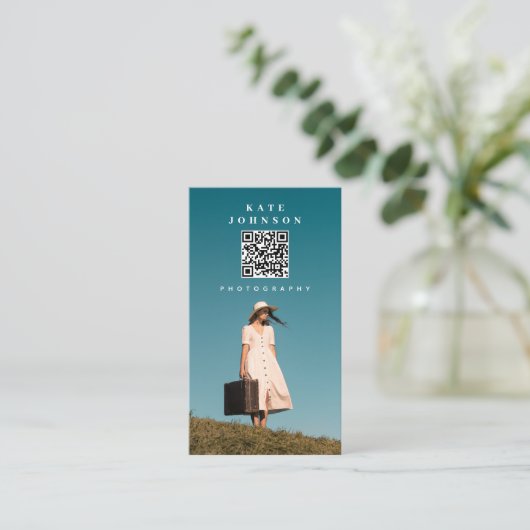 フォトグラファーミニマルQRコードソーシャルメディア 名刺 (スタンド正面)
