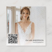 フォトグラファーモダンフォトQRコードニュートラルトーン スクエア名刺 (正面)