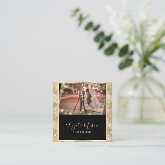 フォトグラファー写真QRコードブラック金ゴールド ユニーク スクエア名刺 (スタンド正面)