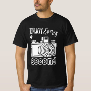 フォトグラファー楽しむが1秒おきに Tシャツ