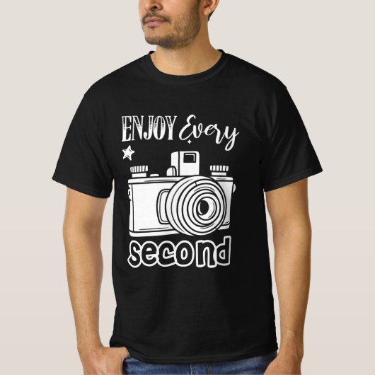 フォトグラファー楽しむが1秒おきに Tシャツ (正面)