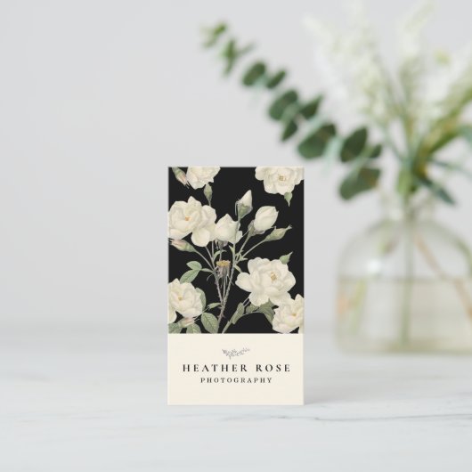 フォトグラファー黒い背景ホワイトローズ 名刺 (スタンド正面)