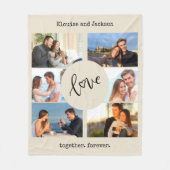 フォトコラージタイプライターカスタム文字ニュートラルベージュ フリースブランケット (正面)