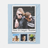 フォトコラージモノグラム名パウダーブルーミディアム フリースブランケット (正面)