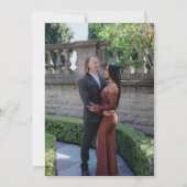 フォトコラージュとオーバーサイズアンパサンド婚約 招待状 (裏面)