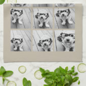 フォトコラージュと9つの正方形の写真 – Taupe キッチンタオル (折り畳み)