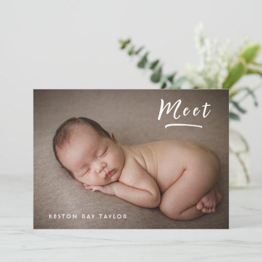 フォトコラージュモダンのシンプル新生児 案内状 (スタンド正面)