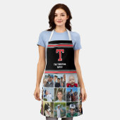 フォトコラージュモノグラムのファミリー赤黒 エプロン (着用した状態)