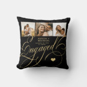 フォトコラージュ婚約したカップルパーソナライズされたブラック クッション (正面)