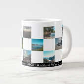 フォトコラージュ市松模様にニュージーランドサマーコースト ジャンボコーヒーマグカップ (正面右)