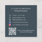 フォトコラージュ炭グレーQRコードソーシャルメディア スクエア名刺 (裏面)