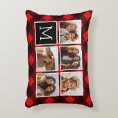 フォトコラージュ – モノグラムレッドブラックバッファロープレイド アクセントクッション (正面(垂直))