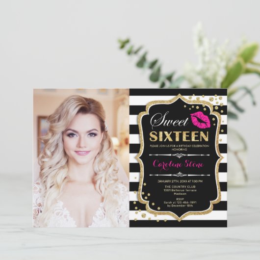 フォトスイート16誕生日 – ピンクキス金ゴールドブラック 招待状 (スタンド正面)