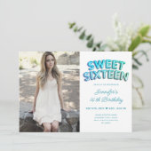 フォトティール（緑がかった色）ターコイズホワイトバルーンSweet 16 招待状 (スタンド正面)