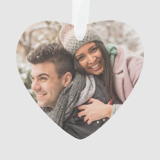 フォトトゥール初めてのクリスマス婚約したホリデーリース オーナメント (裏面)