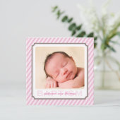 フォトバプテスマモダンヴィンテージキャンディストライプピンク 招待状 (スタンド正面)