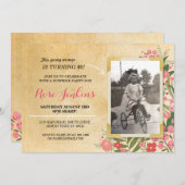 フォトバースデーパーティーコーラルフローラヴィンテージ招待状 招待状 (正面/裏面)