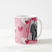 フォトパーソナライズされたレッドピンクハート コーヒーマグカップ (正面右)