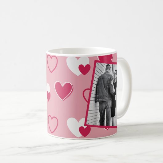 フォトパーソナライズされたレッドピンクハート コーヒーマグカップ (正面右)