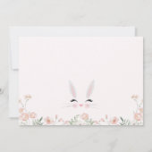 フォトピンクのワイルドフラワーバニーの誕生日 招待状 (裏面)