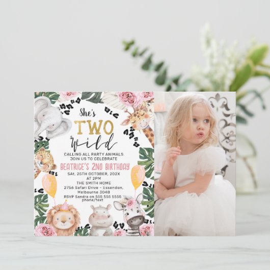 フォトピンクローズサファリツーワイルド誕生日 招待状 (スタンド正面)