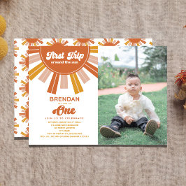 フォトファーストのまわりにトリップ太陽1歳の誕生日 招待状