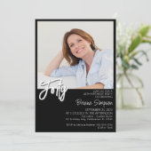 フォトブラックとホワイトの40th誕生日 招待状 (スタンド正面)