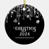 フォトブラックストリングライトクリスマスパーティー セラミックオーナメント (正面)