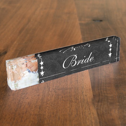 フォトブラックダマスクブレスラブバード結婚ズ デスクネームプレート (側面)