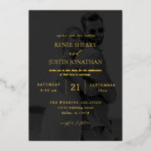 フォトブラックモダンとホワイト5結婚縦黒 箔招待状 (正面)