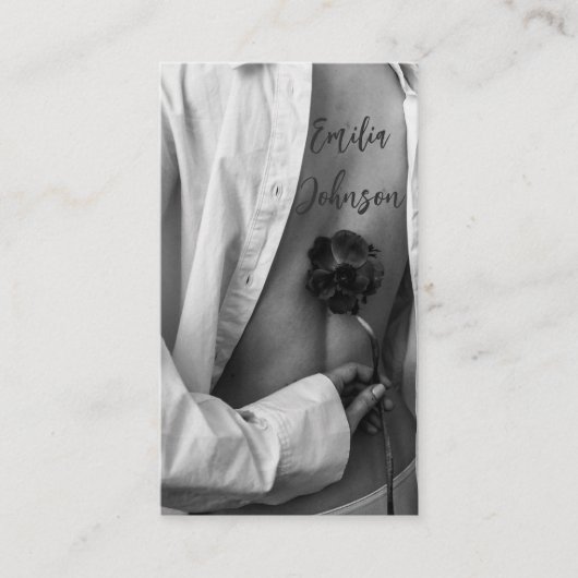 フォトブラック&ホワイトスタイリッシュタイポグラフィスクリプト 名刺 (正面)