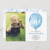 フォトブルー誕生日付きボーイファーストバルーン 招待状 (正面/裏面)