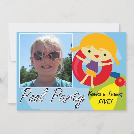 フォトブロンドガールプールパーティースイミング誕生日 招待状 (正面)