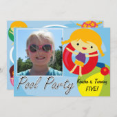 フォトブロンドガールプールパーティースイミング誕生日 招待状 (正面/裏面)