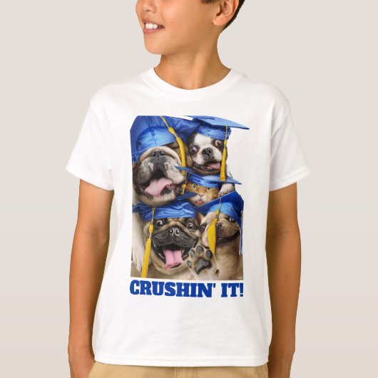 フォトブースで卒業した犬と猫 Tシャツ (正面)