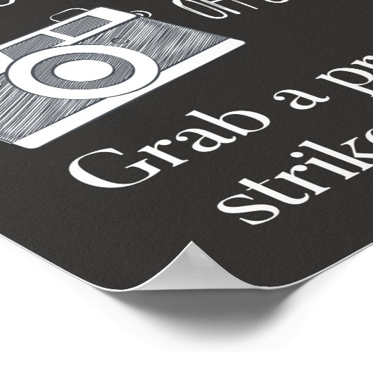 フォトブースのサイン、プロップをつかんでポーズを取る ポスター (角)