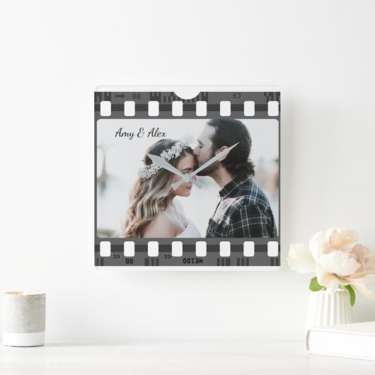 フォトブースのフィルムストリップパーソナライズされた写真テンプレート スクエア壁時計 (ホーム)