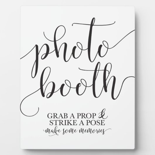 フォトブ結婚ースのサイン – プロップを掴んでポーズを取る フォトプラーク (正面)