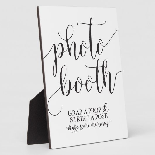 フォトブ結婚ースのサイン – プロップを掴んでポーズを取る フォトプラーク (側面)
