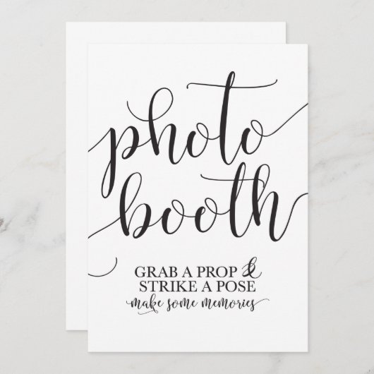 フォトブ結婚ースのサイン – プロップを掴んでポーズを取る 招待状 (正面/裏面)