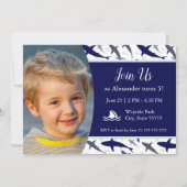 フォトボーイ誕生日パーティー付きブルーシャークパターン 招待状 (正面)