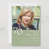 フォトミニマモダンリストセージグリーン70誕生日 招待状 (正面)