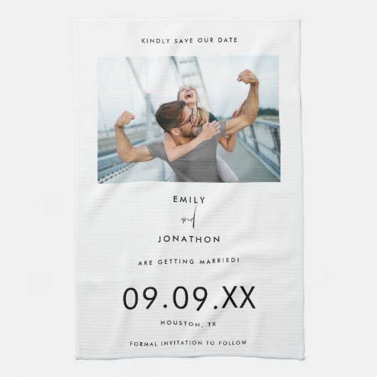 フォトミニマルブラックタイポグラフィホワイト日付の保存 キッチンタオル (縦)