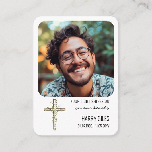 フォトメモリアル記念カードに光が当たる エンクロージャーカード (正面)