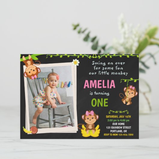 フォトモンキー誕生日の招待ガール1歳の誕生日 招待状 (スタンド正面)